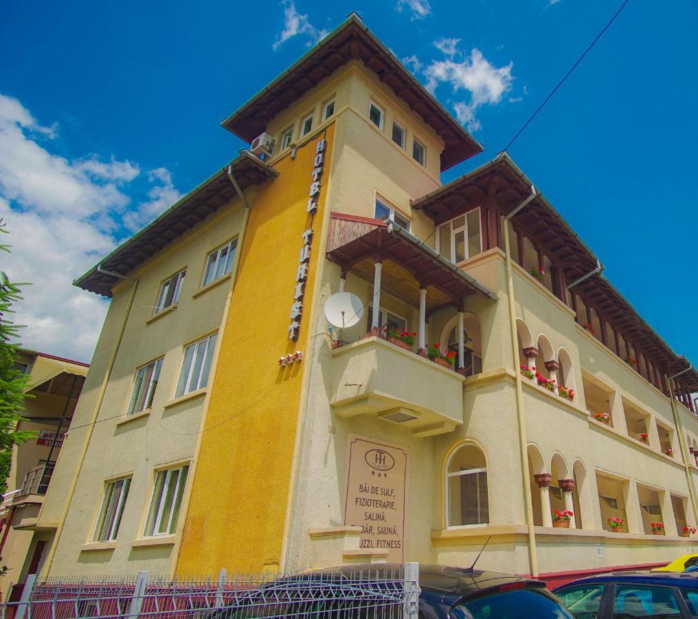 Hotel Turist Pucioasa Εξωτερικό φωτογραφία